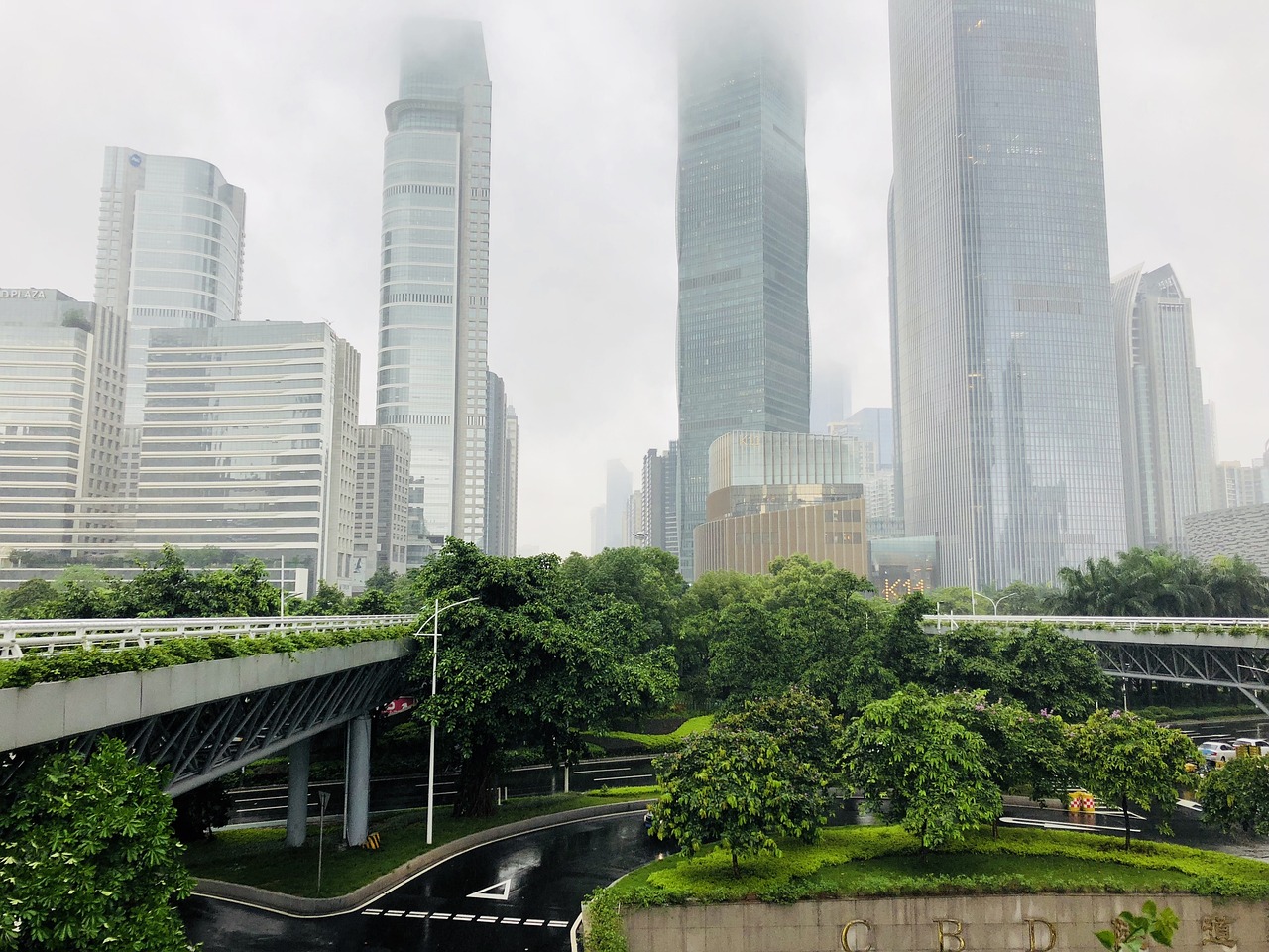 廣州最新外地人規(guī)定，探索城市開放與管理的平衡點(diǎn)